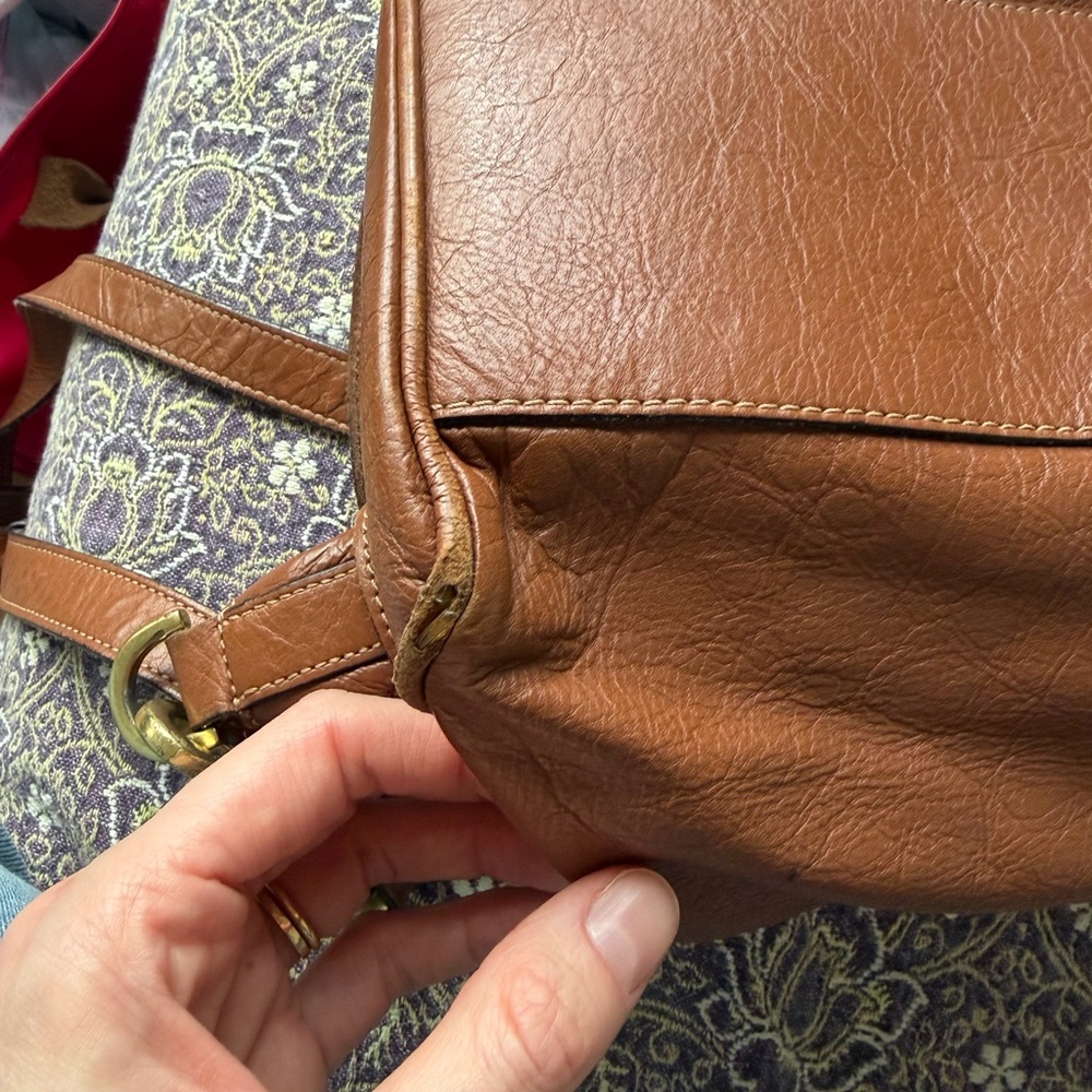 Mulberry Alexa Tan Leather Crossbody Bag with Gold Hardware - Picture 7 of 15